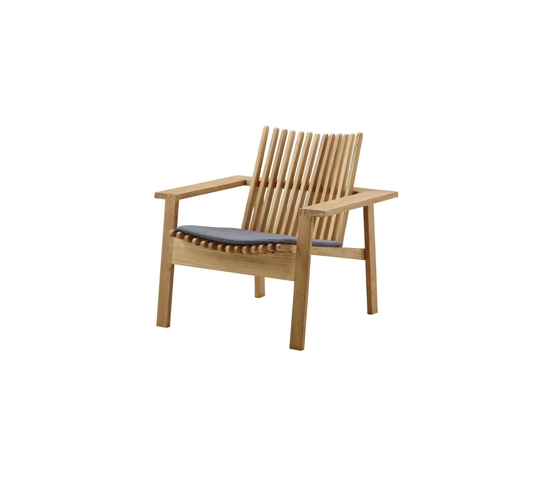 Stylish wooden chair featuring slatted backrest and a cushioned seat, ideal for comfort and aesthetics.
