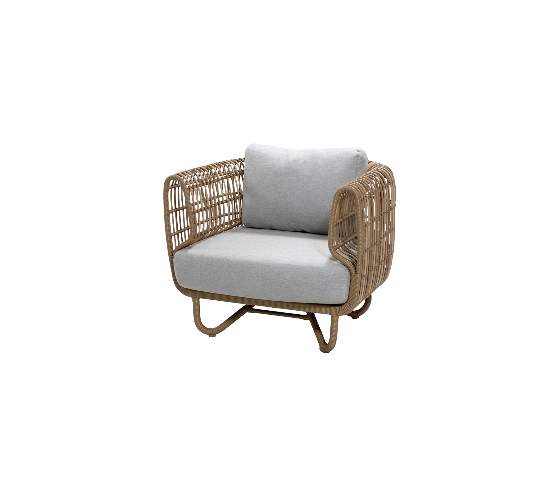 Stylish armchair featuring a woven frame and a comfortable grey cushion, perfect for cozy seating in any space.